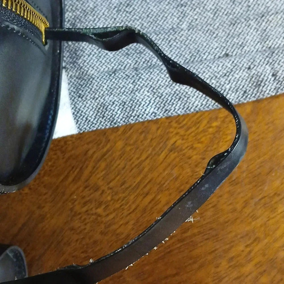 AUTHENTIC LOUIS VUITTON BLACK EPI SET HANDBAG - Picture 9 of 16